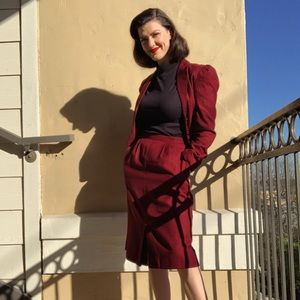 Vintage 1980s 80s does 1930s burgundy suit. Skirt jacket set. Size small or med